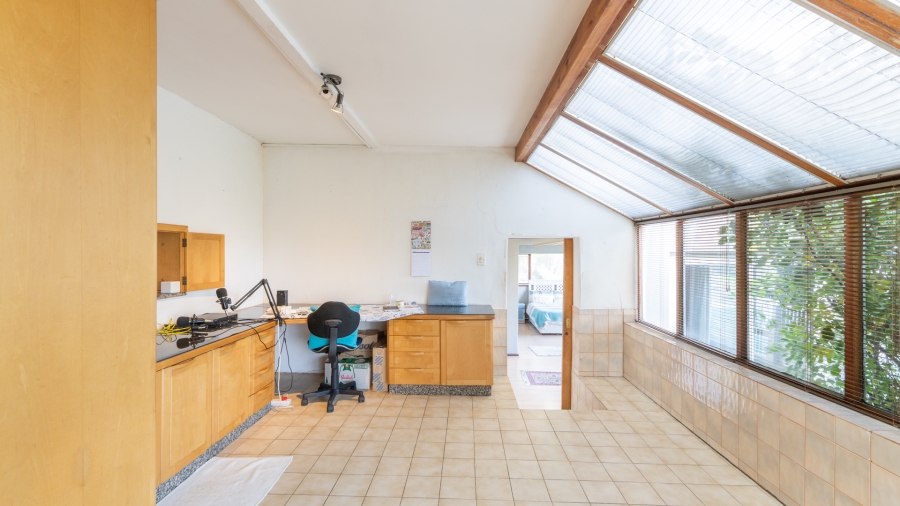 4 Bedroom Property for Sale in Loevenstein Western Cape